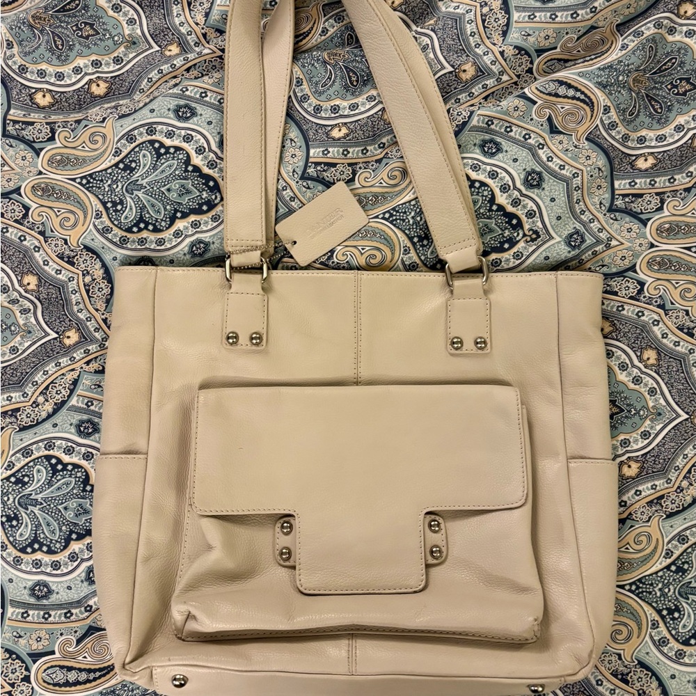 Danier Cream Tote Bag - Large Shoulder Bag